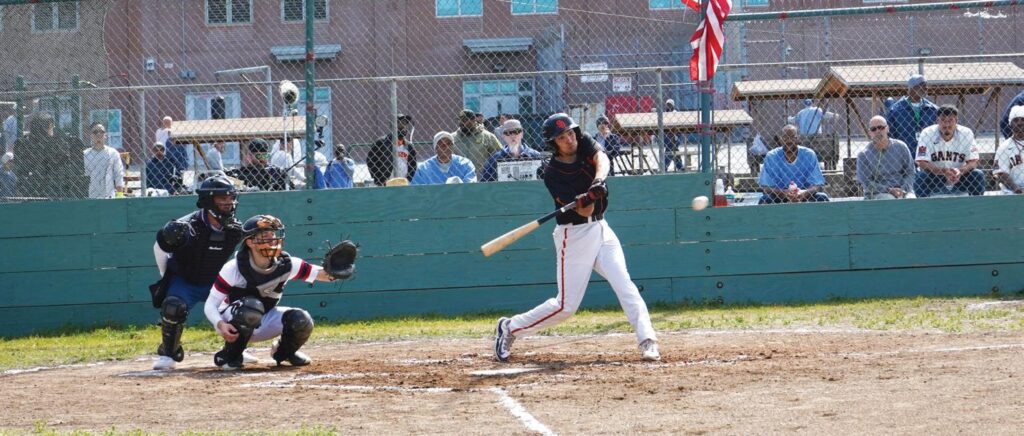 San Quentin Giants lose to LA Love in nail-biter to open season