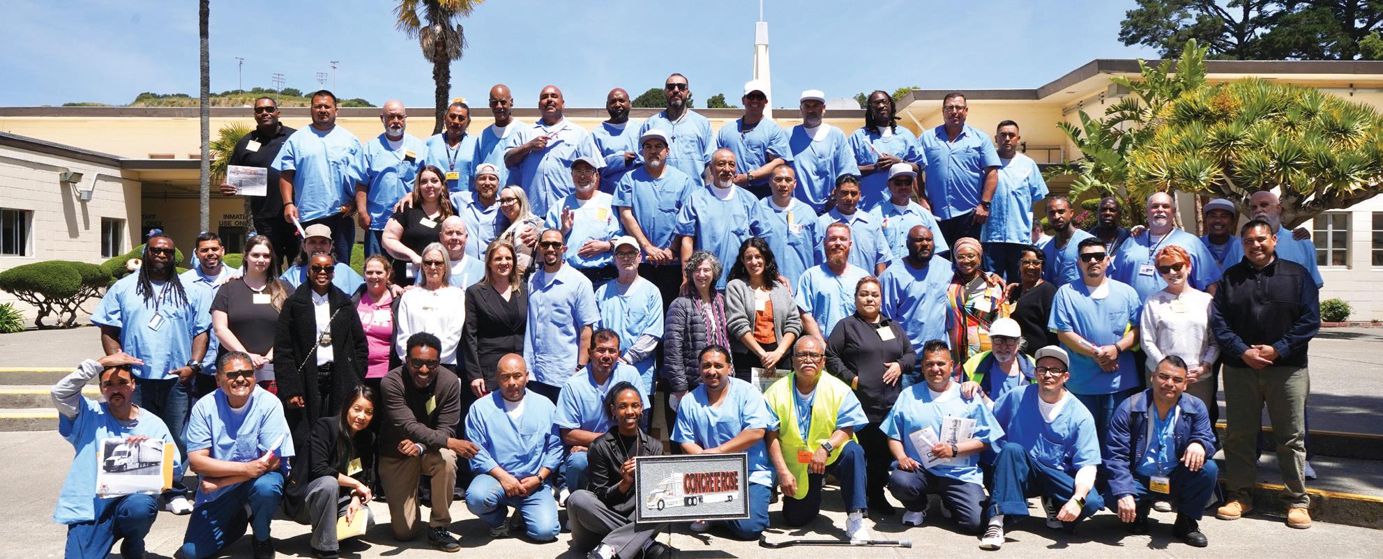 Segunda generación graduada Concrete Rose 2024-2025