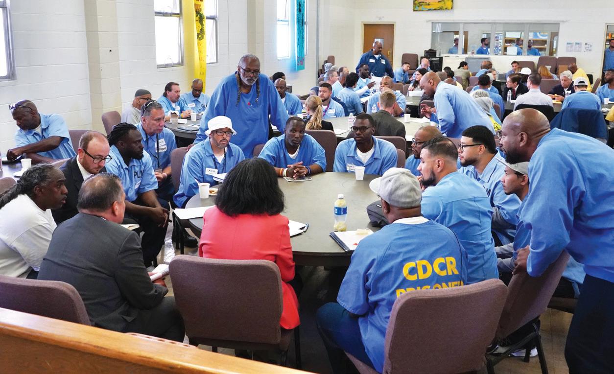 Residents and SFDA Brooke Jenkins dialogue with prosecutors