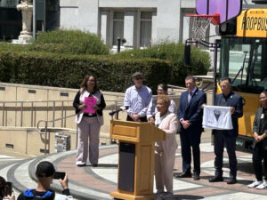 Women’s basketball comes to the Bay