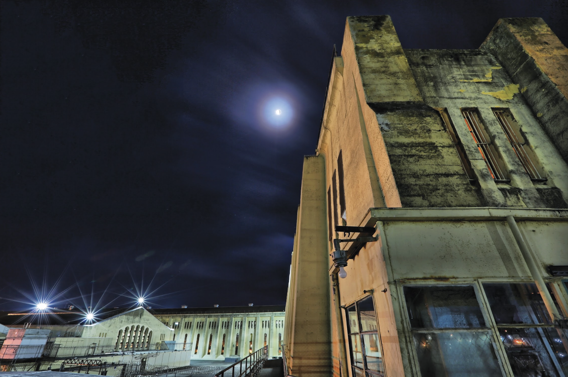 Astronomy class affords residents opportunity to see outer space
