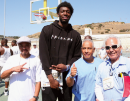 James Wiseman stands head and shoulders above SQ Spanish residents.