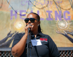 Ebone Antoine, Directora ejecutiva y fundadora de ‘Quebrantados por Violencia’